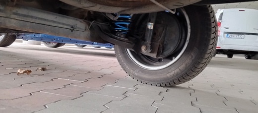 vložená zátěžová pružina MAD.jpg