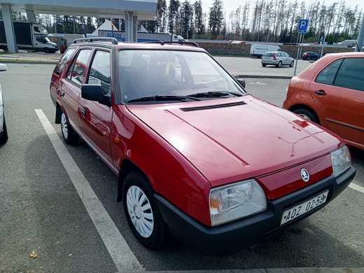 Pátek, 9 křížů